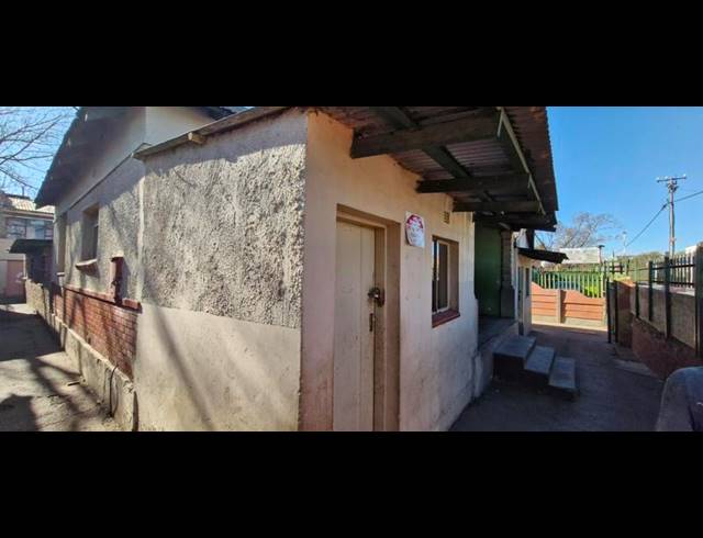 26 BEDROOM HOUSE FOR SALE IN BRAKPAN CENTRAL